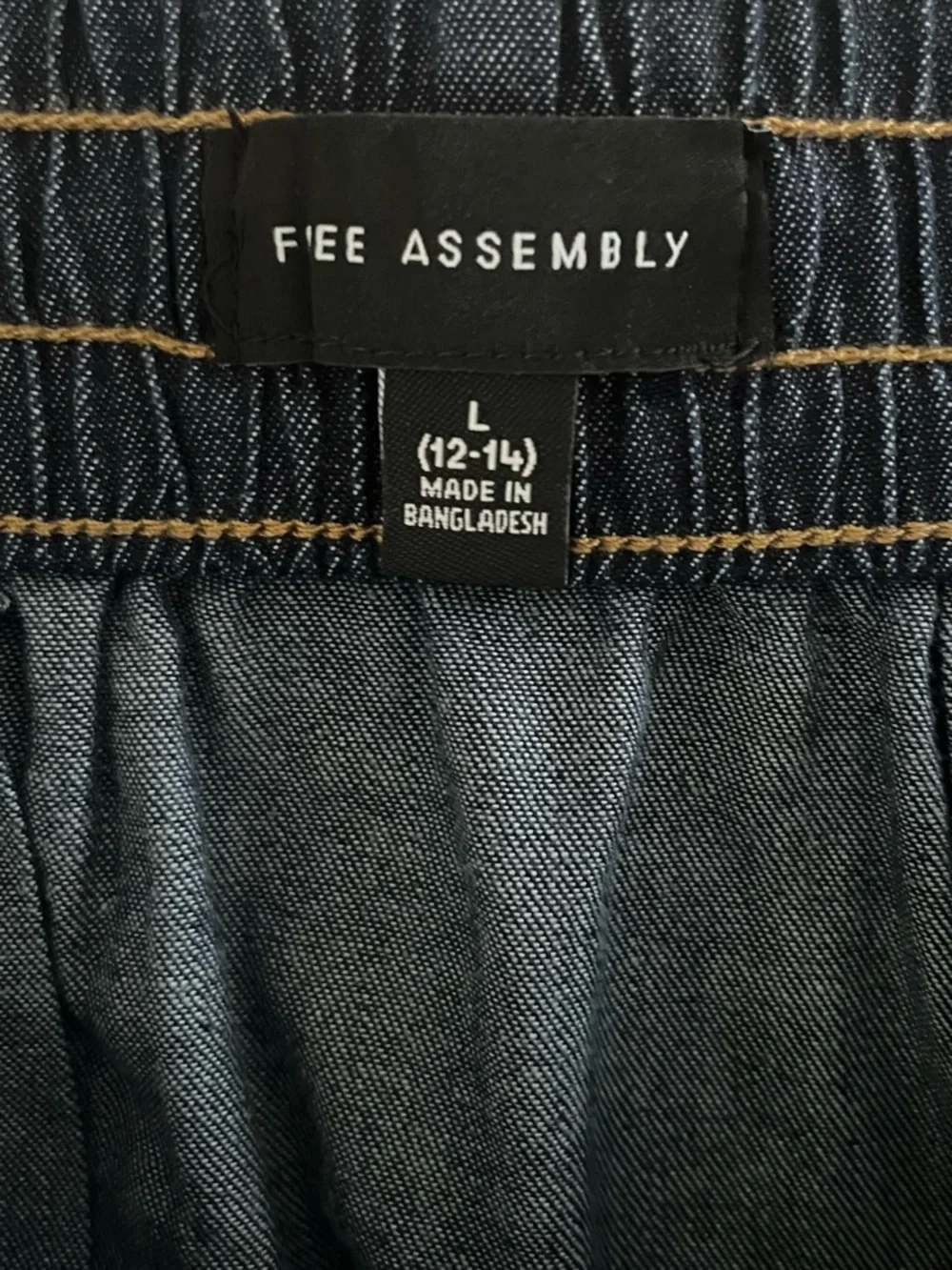 FREE ASSEMBLY Classic Dark Blue Denim Pleated Skirt - Picture 9 of 12